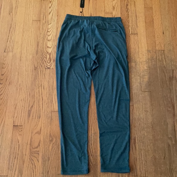 Pants large. - Picture 3 of 5